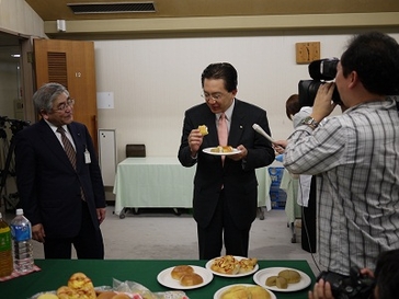 「いわての良い味再発見」発表記念試食会の写真