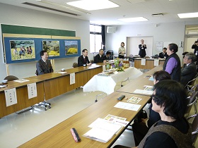 花菜油の会視察の写真