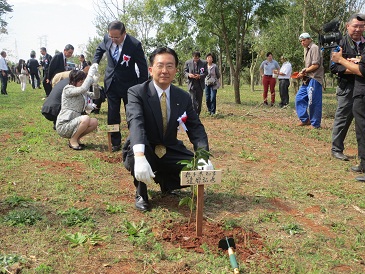 イグアス「岩手の森」記念植樹の写真