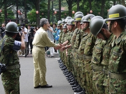 「東日本大震災津波の災害対応に係る自衛隊への感謝式」の写真3