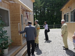 田野畑村内の応急仮設住宅の視察1