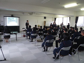 知事による平泉授業（岩手町立川口中学校）の写真