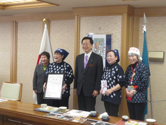 3月17日　岩手県食生活改善推進員協議会久慈支部全国減塩レシピコンテストグランプリ受賞報告の写真