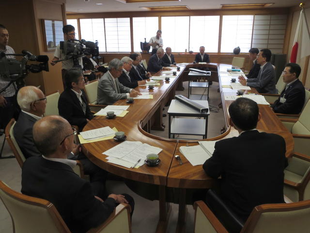 岩手県商工会議所連合会要望の写真