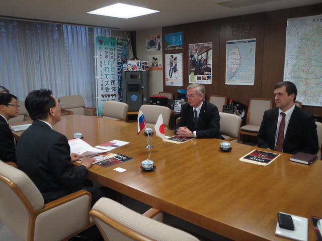 ロシア連邦共和国在札幌総領事表敬の写真