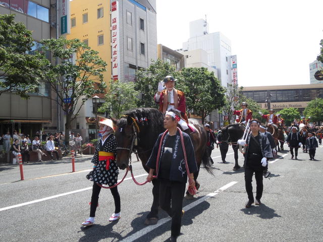 チャグチャグ馬コ行進行事の写真