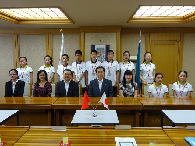 雲南省青少年訪問団表敬の写真