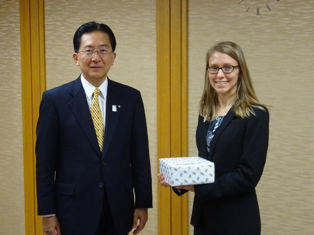 在札幌米国総領事館レイチェル・ブルネット-チェン主席領事表敬の写真