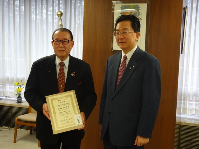 「日本食普及の親善大使」加藤綱男氏表敬の写真