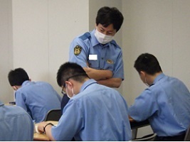 写真：前期試験5